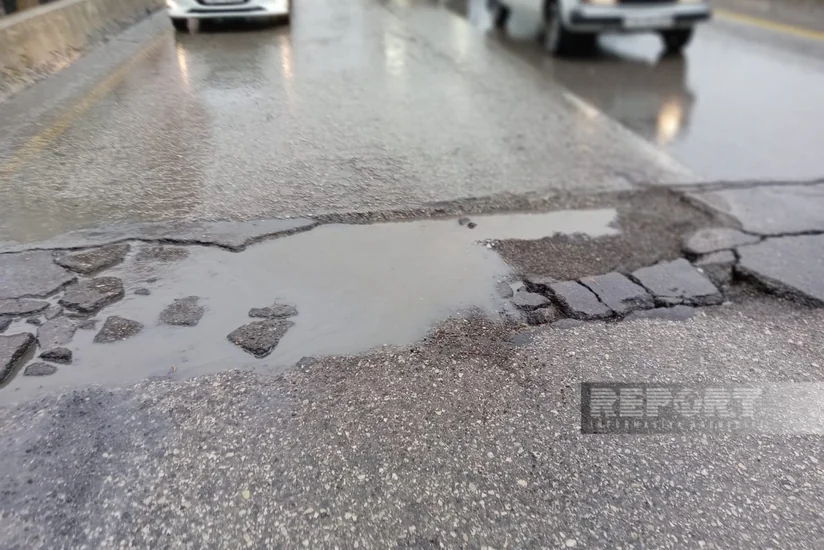 Bakıda körpünün üzərində çökmə yaranıb, hərəkət iflic olub - YENİLƏNİB