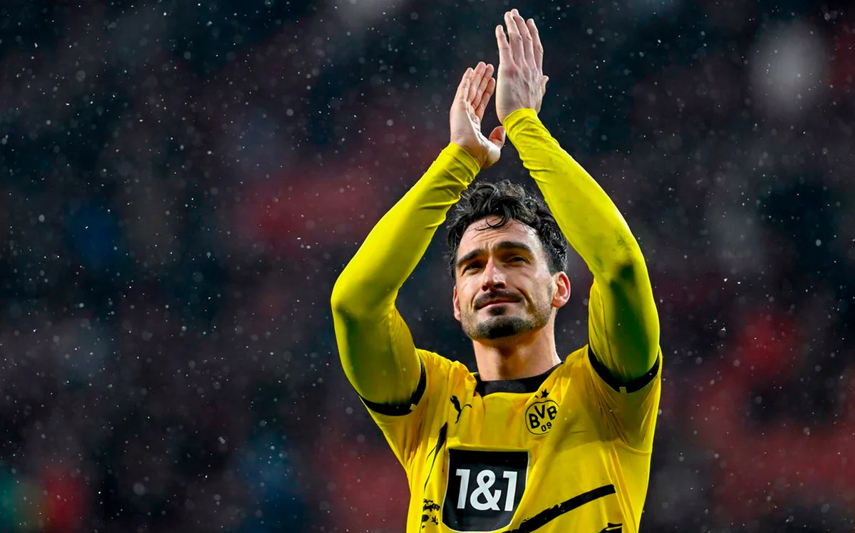 Mats Hummels Çempionlar Liqasında həftənin futbolçusu seçilib