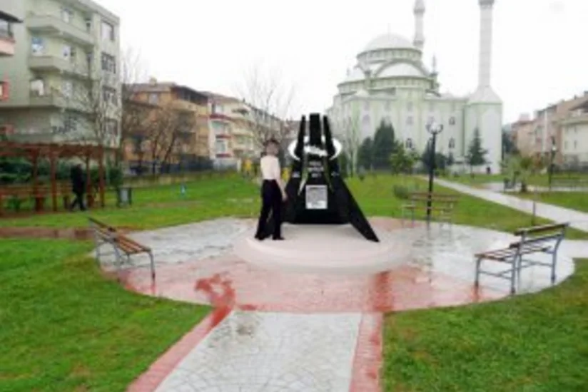 ​Türkiyədə Xocalı abidəsi Çanaqqala savaşının 100 illik tədbiri ərəfəsində açılacaq