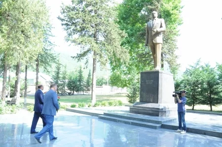 Vətəndaşlar mədəniyyət və turizm nazirindən işə düzəlməkdə kömək istəyiblər