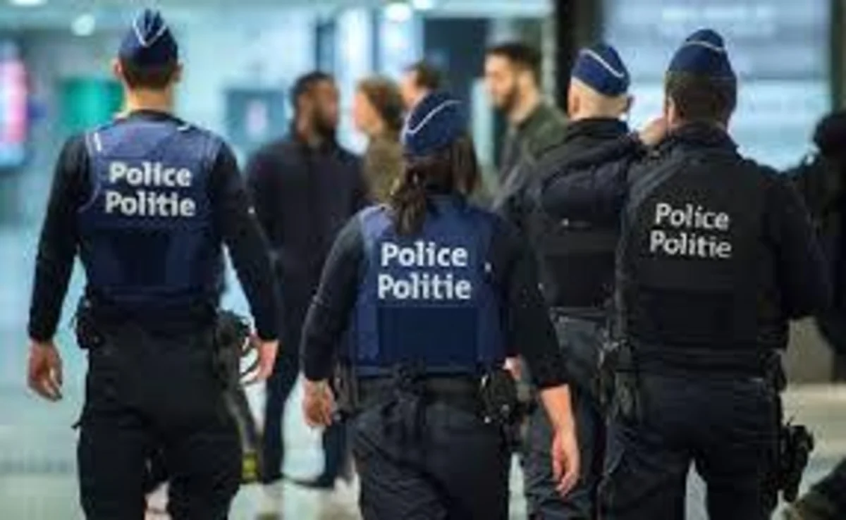 Police refuse fines by protesting in Belgium