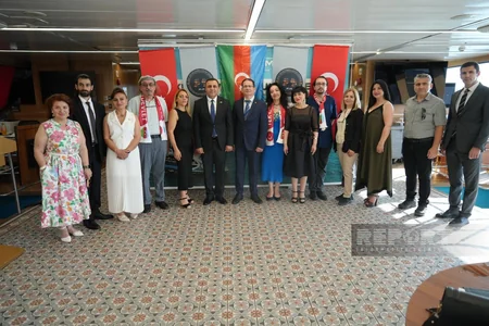 İstanbulda “Valide Sultan” gəmisində “Zəngəzur sənətkarlığı” sərgisi keçirilib