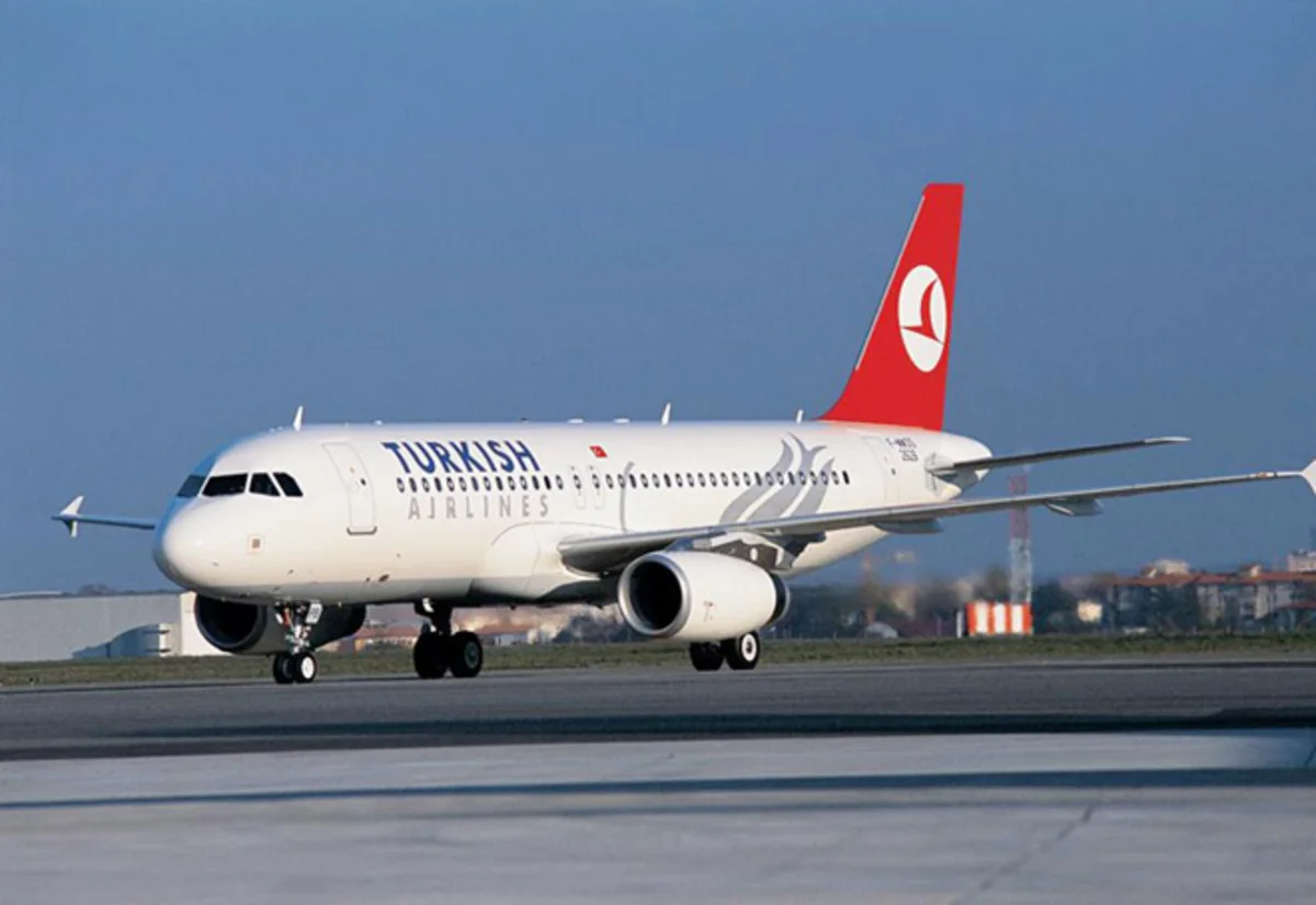 Самолет Turkish Airlines совершил вынужденную посадку в Казани