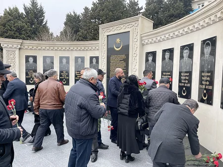 Hərbi İnstitutda şəhidlərin Xatirə kompleksinin açılışı olub