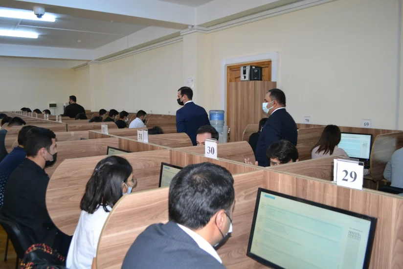 Prokurorluq orqanlarına qəbulla bağlı test imtahanı keçirilib