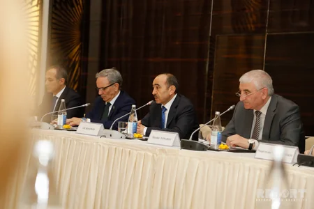 Prezident seçkilərində KİV-in rol və vəzifələrinə həsr edilən seminar-müşavirə keçirilib - YENİLƏNİB