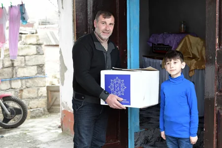 Heydər Əliyev Fondu ünvanlı sosial yardım alan ailələrə Novruz sovqatları paylayıb