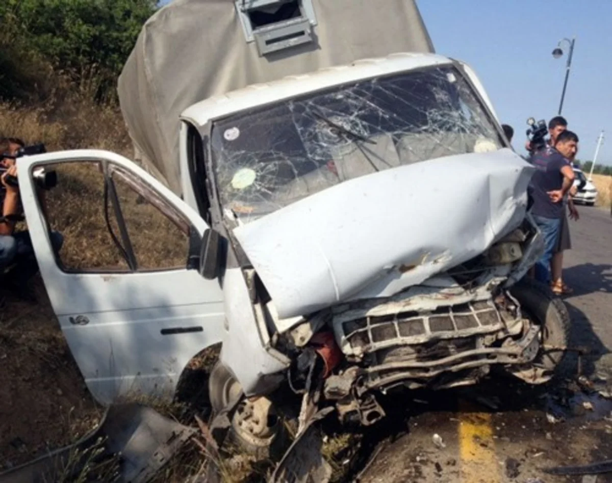 Cəlilabadda zəncirvari yol qəzası baş verib, xəsarət alan var