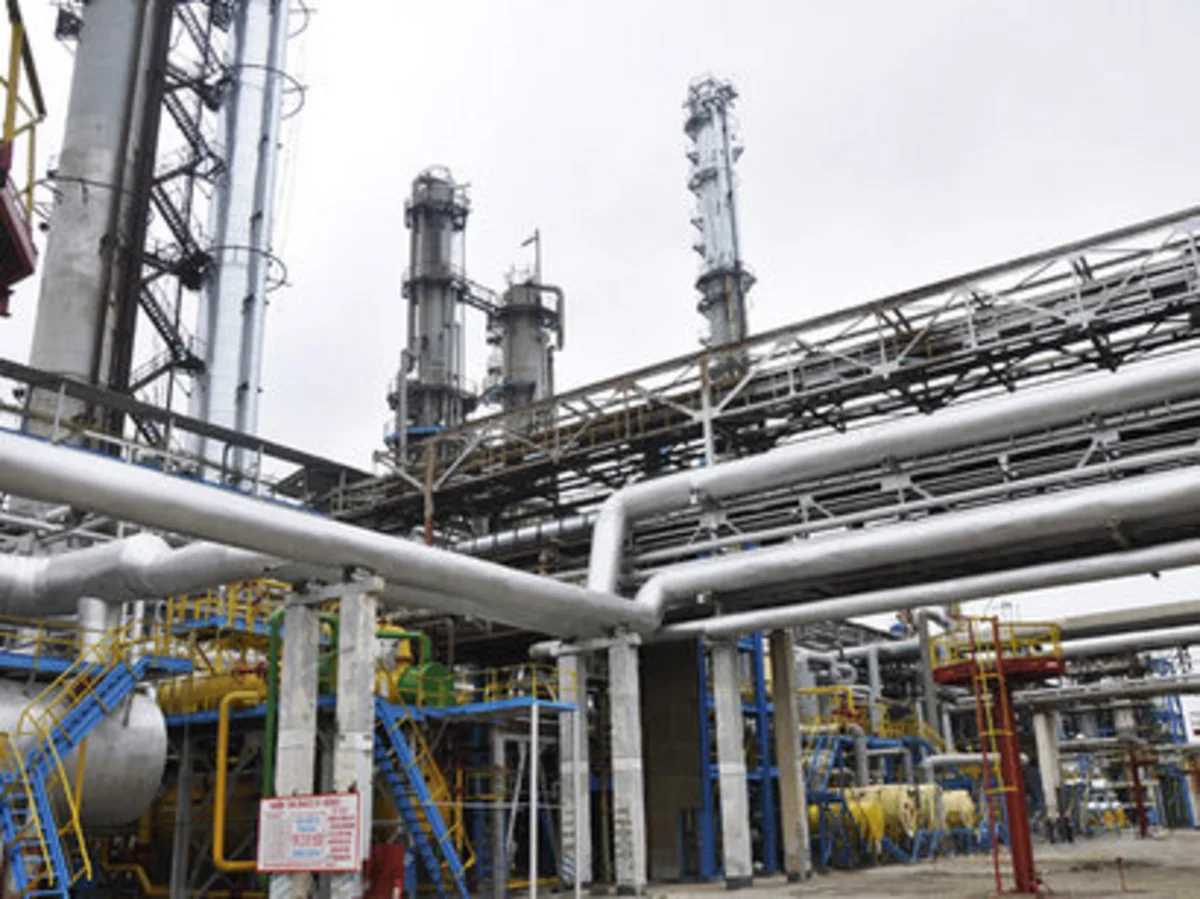 SOCAR increases oil refinery production by over 13%