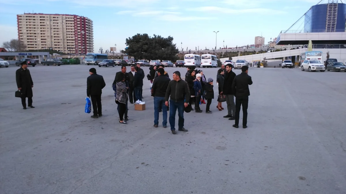 Sumqayıta hərəkət edən avtobuslar rayonlara göndərilib