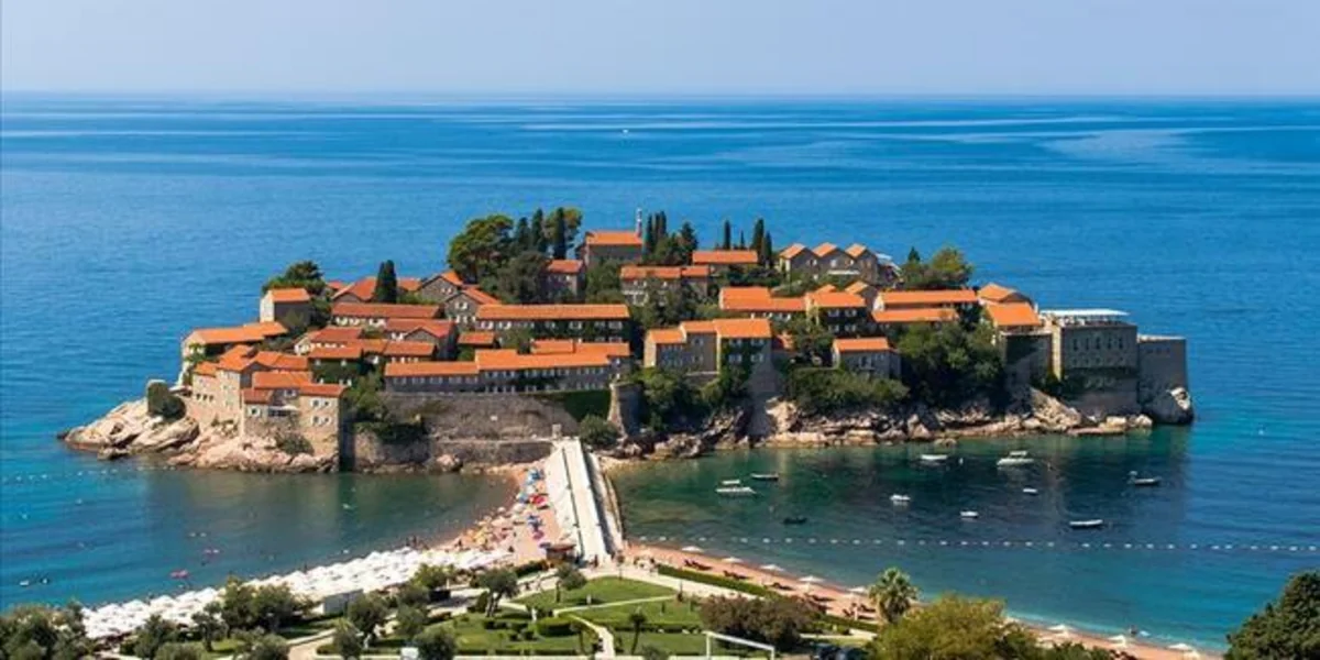 Türkiyə vətəndaşlarının Monteneqronun daşınmaz əmlak bazarına investisiyaları kəskin artıb