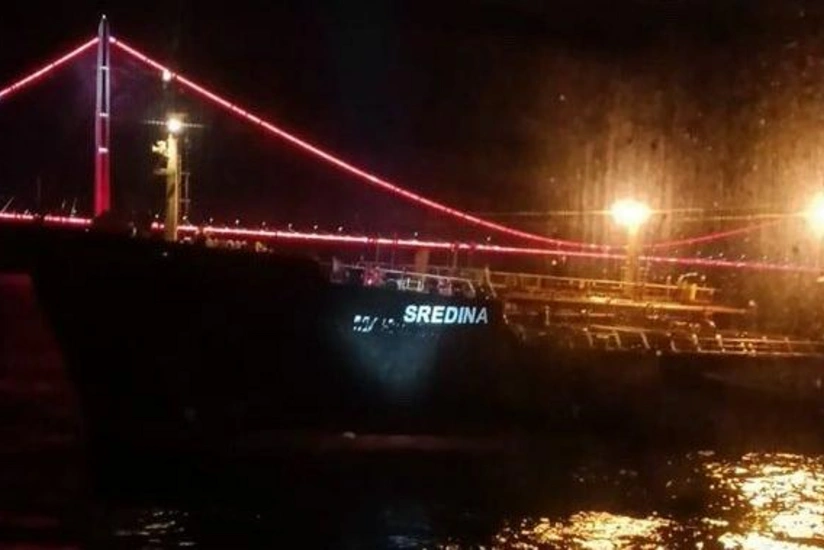 Bosfor boğazında gəmilərin hərəkəti dayandırılıb