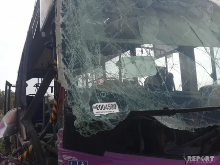Sumqayıtda avtobus və Kamazın toqquşması nəticəsində yaralanan 13 nəfərin adı məlum olub - YENİLƏNİB