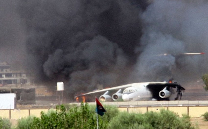 Liviyanın Tripoli beynəlxalq aeroportu raket atəşinə məruz qalıb