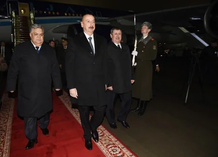 President Ilham Aliyev arrives in Belarus