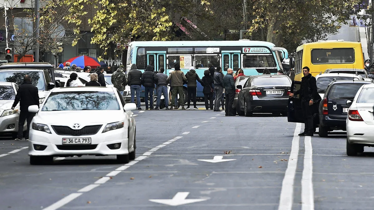 В Ереване полиция задержала участников акции