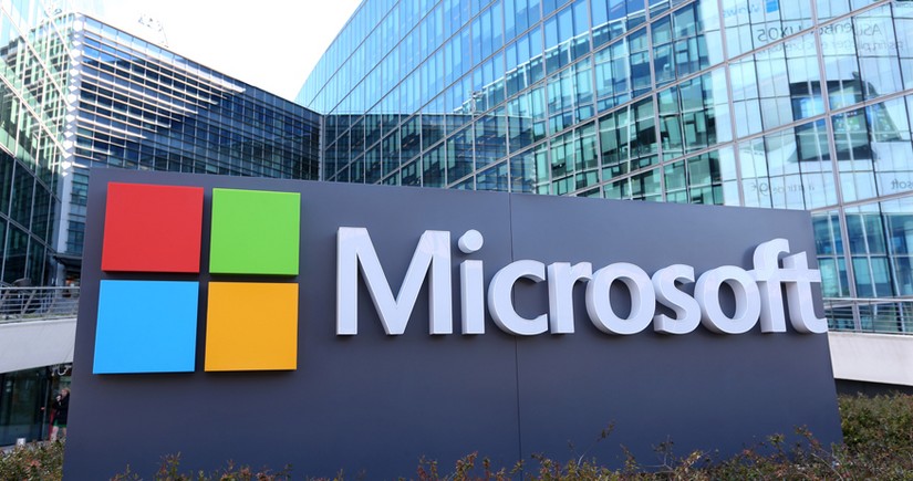 Microsoft süni intellektdən hesabına 500 milyon dollara qənaət edib
