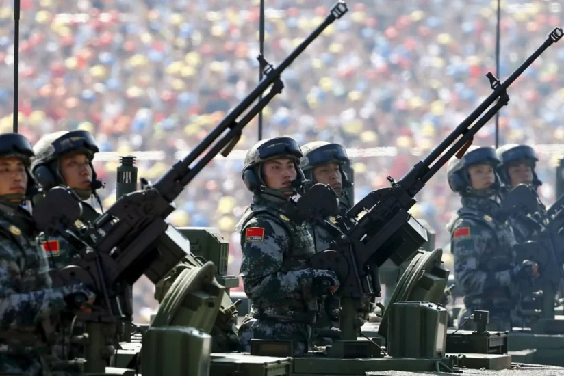 Аэропорт в Тайбэе отменит рейсы из-за военных учений КНР около Тайваня