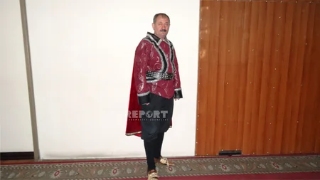 Əməkdar artist ad gününü televiziyada qeyd edir