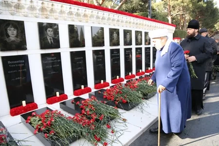 Azərbaycandakı dini konfessiyaların rəhbərləri Şəhidlər xiyabanını ziyarət edib