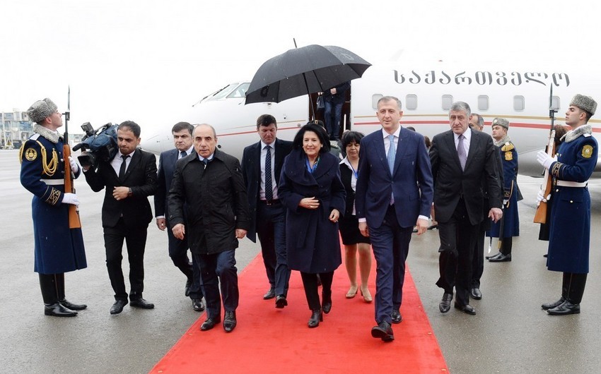 Gürcüstanın Prezidenti Salome Zurabişvilinin Azərbaycana rəsmi səfəri başlayıb
