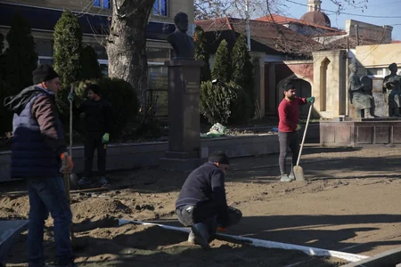 Xaçmaz şəhərindəki Şəxsiyyətlər parkı yenidən qurulur