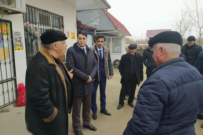 Deputatlığa namizəd Seymur Bayramov görüşlərini davam etdirir - VİDEO