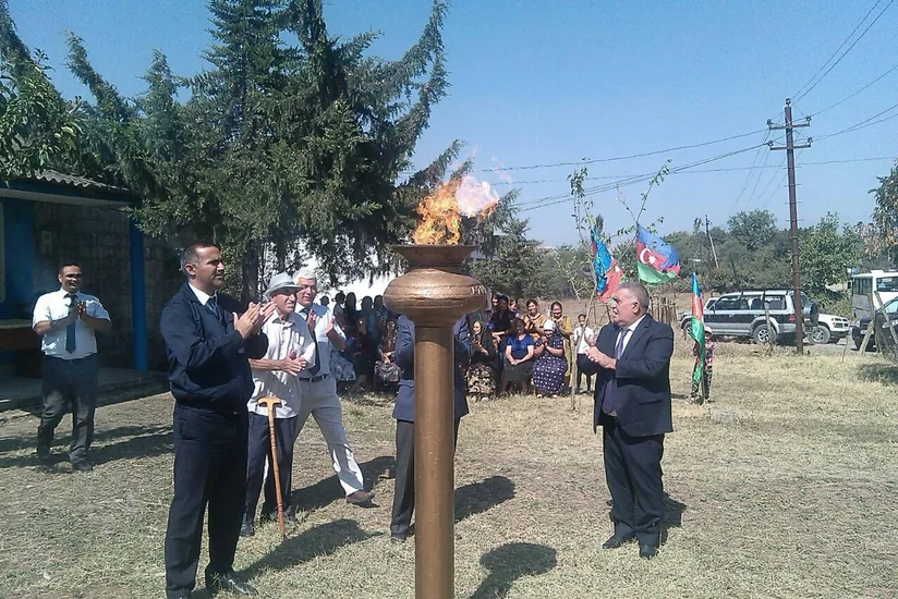 Ağsu rayonunun Nuran kəndinə təbii qaz verilib