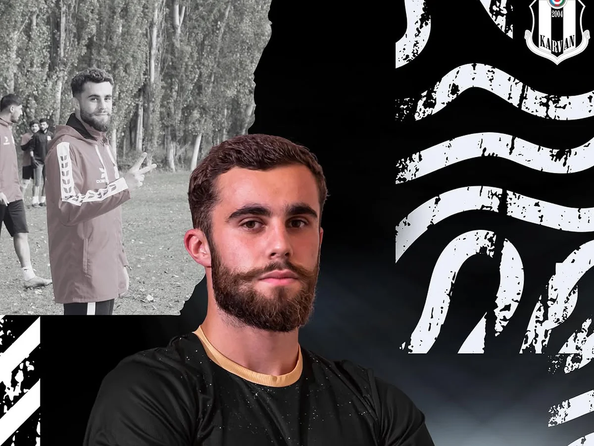 Karvan futbolçusu ilə vidalaşıb