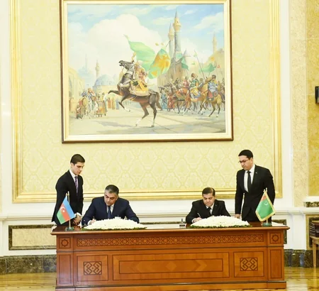 Azerbaijan, Turkmenistan sign bilateral documents