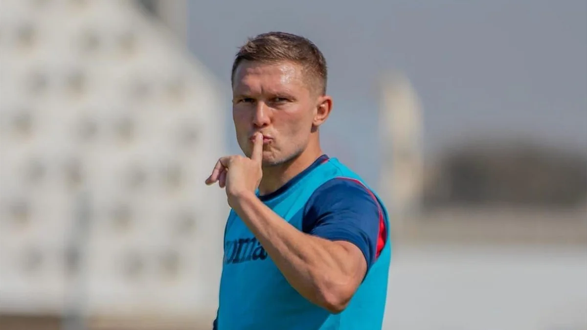 Главный тренер армянского клуба избил собственного игрока