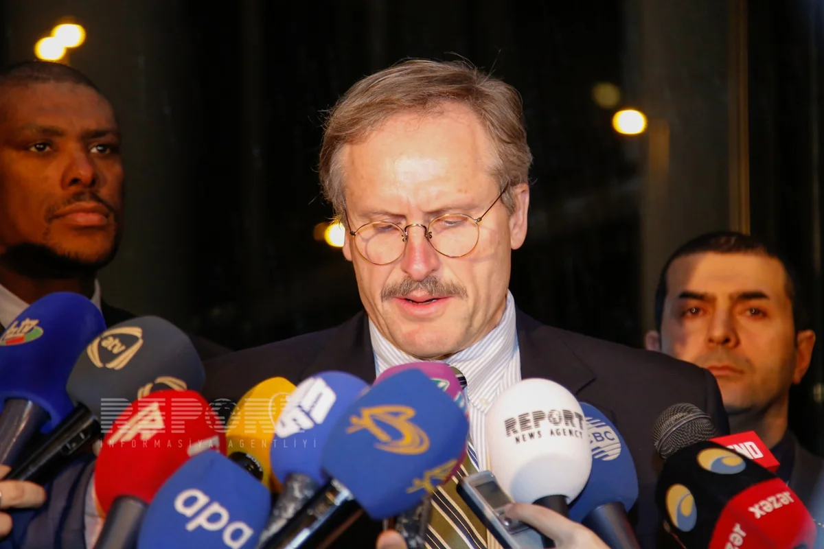 ​ABŞ səfiri Robert Sekuta Bakıya gəlib