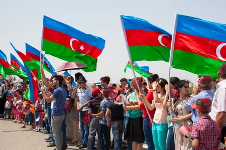 “Bakı-2015”in məşəli Qobustan Milli Tarix-Bədii Qoruğuna gətirildi