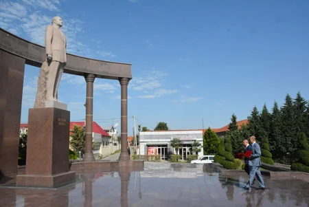 Daşkəsən sakinləri Əbülfəs Qarayevdən rayonda milli kətə və fəsəli festivalının keçirilməsini istəyiblər