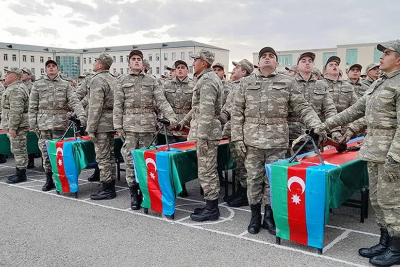 В Азербайджане снижается предельный возраст пребывания на срочной военной службе