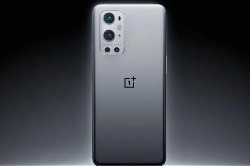 Çinin smartfon istehsalçısı işçilərinin 20 %-ni ixtisar edir