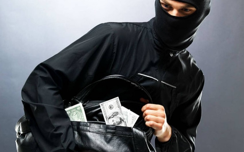 Ukraynada 4 azərbaycanlı quldurluq yolu ilə 55 min dollar oğurlayıb