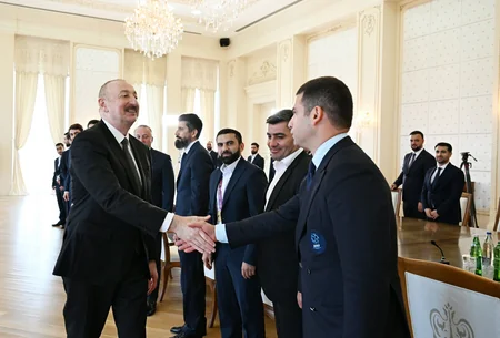 Президент Ильхам Алиев принял членов сборной Азербайджана по мини-футболу