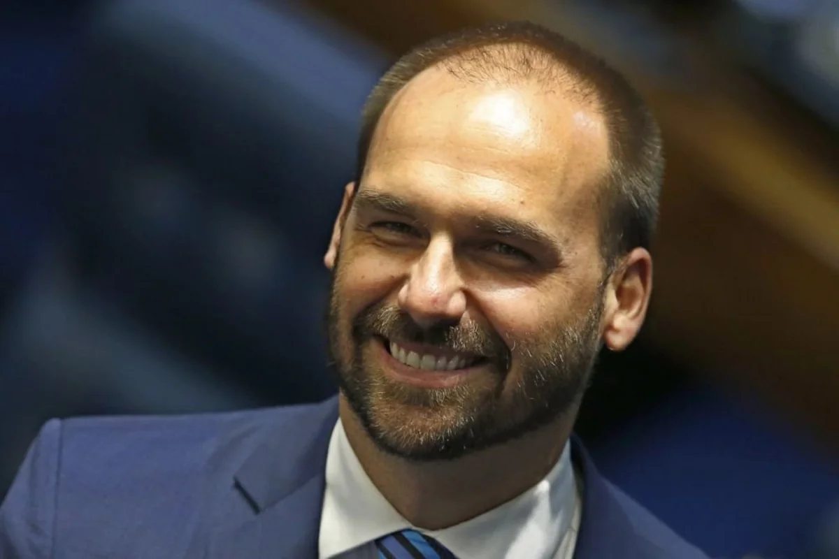 Braziliya prezidentinin oğlu ABŞ-da səfir vəzifəsindən imtina edib