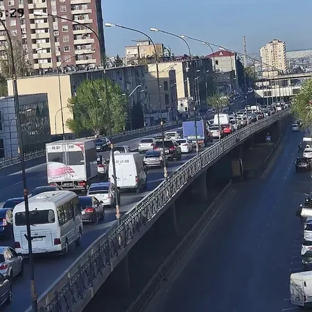 Bakının bir sıra yollarında tıxac yaranıb