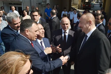 President Ilham Aliyev attends opening of garden outside Tazapir mosque and Central Park built along Fuzuli street