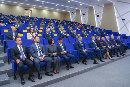 Vahid Ələkbərov Yelo Bankın yeni baş ofisinin açılışında iştirak edib