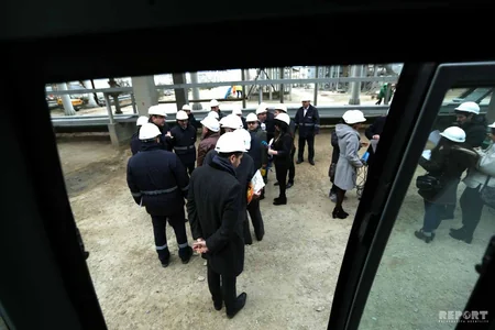 Названа дата завершения строительства новой установки на заводе SOCAR