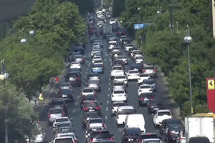 Paytaxtda səhər saatlarında ​nəqliyyatın hərəkətində sıxlıq yaranıb - SİYAHI