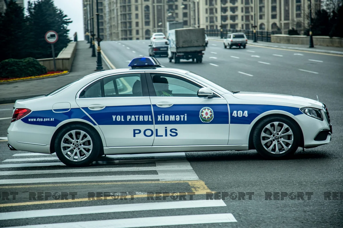 Yol polisi həftəsonu yollardakı vəziyyətlə bağlı hərəkət iştirakçılarına müraciət edib