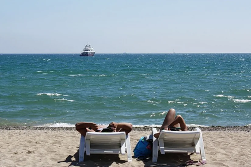 ​Sabah Abşeron çimərliklərində dəniz suyunun temperaturu 26 dərəcəyə çatacaq