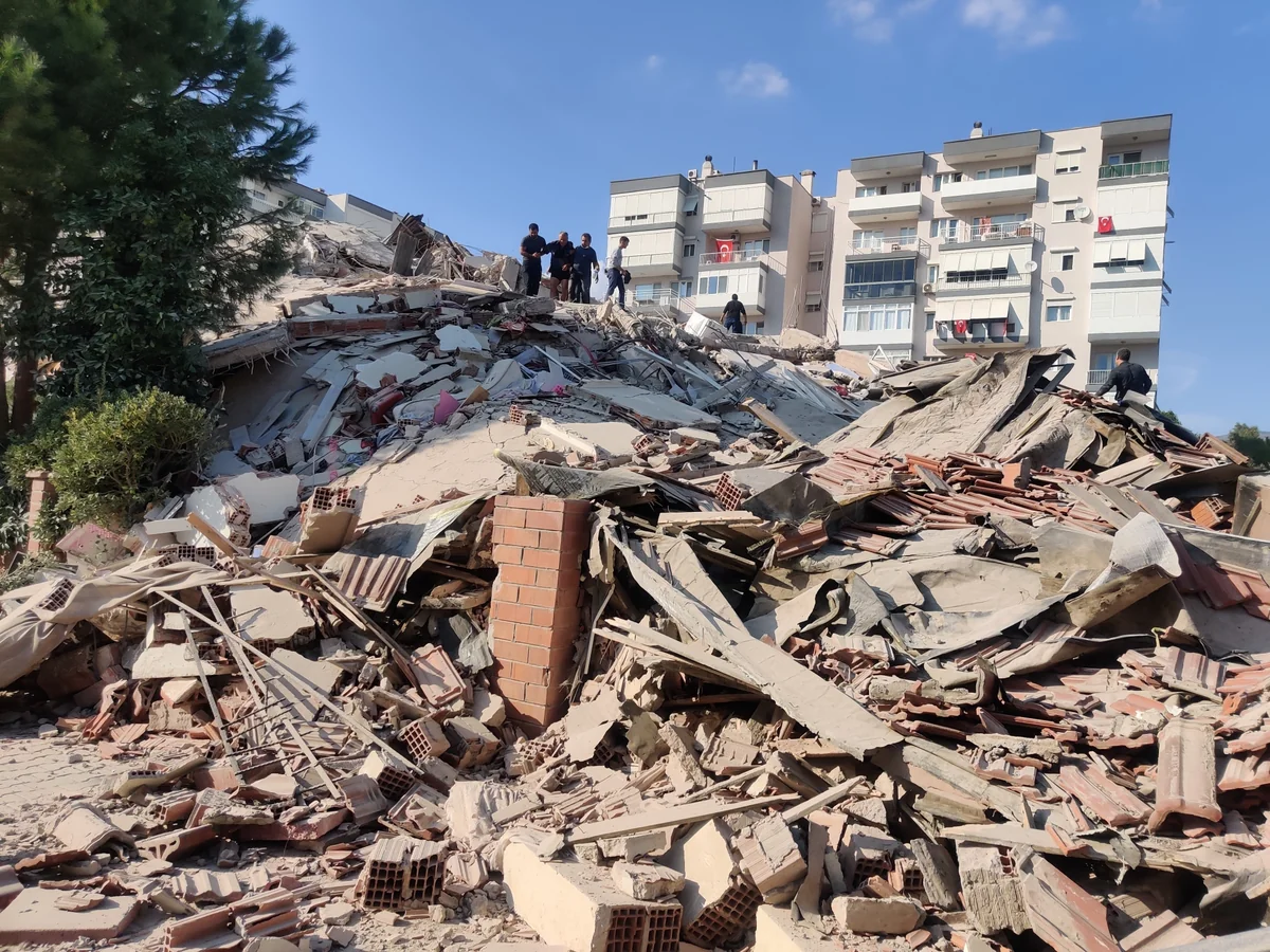 Zəlzələ baş verən gündən 513 nəfər Azərbaycan vətəndaşı ölkəyə təxliyə olunub