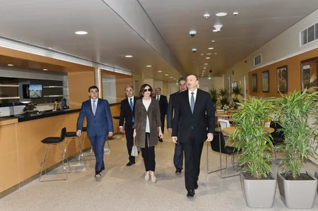 ​Prezident İlham Əliyev Bakı İdman Sarayında əsaslı təmirdən sonra yaradılan şəraitlə tanış olub