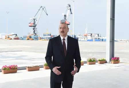 Prezident İlham Əliyev Bakı Beynəlxalq Dəniz Ticarət Limanı Kompleksinin açılışında iştirak edib - YENİLƏNİB