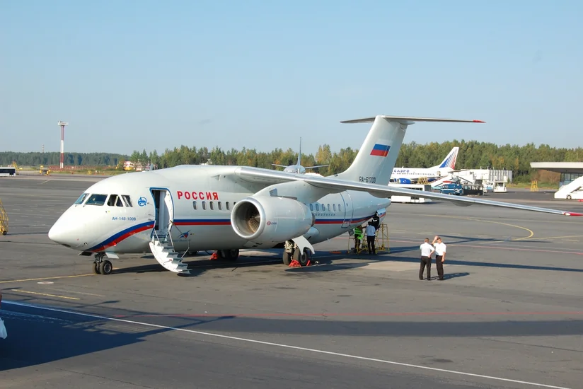 Из Калининграда вылетел самолет Ан-148, использующийся при обменах заключенными с США